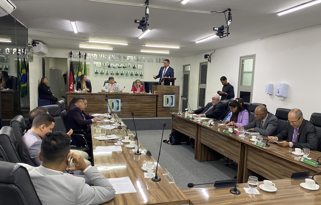 Câmara analisa 15 matérias e anuncia convocação do Cabo Rubem para o cargo de secretário de Segurança e Proteção Social